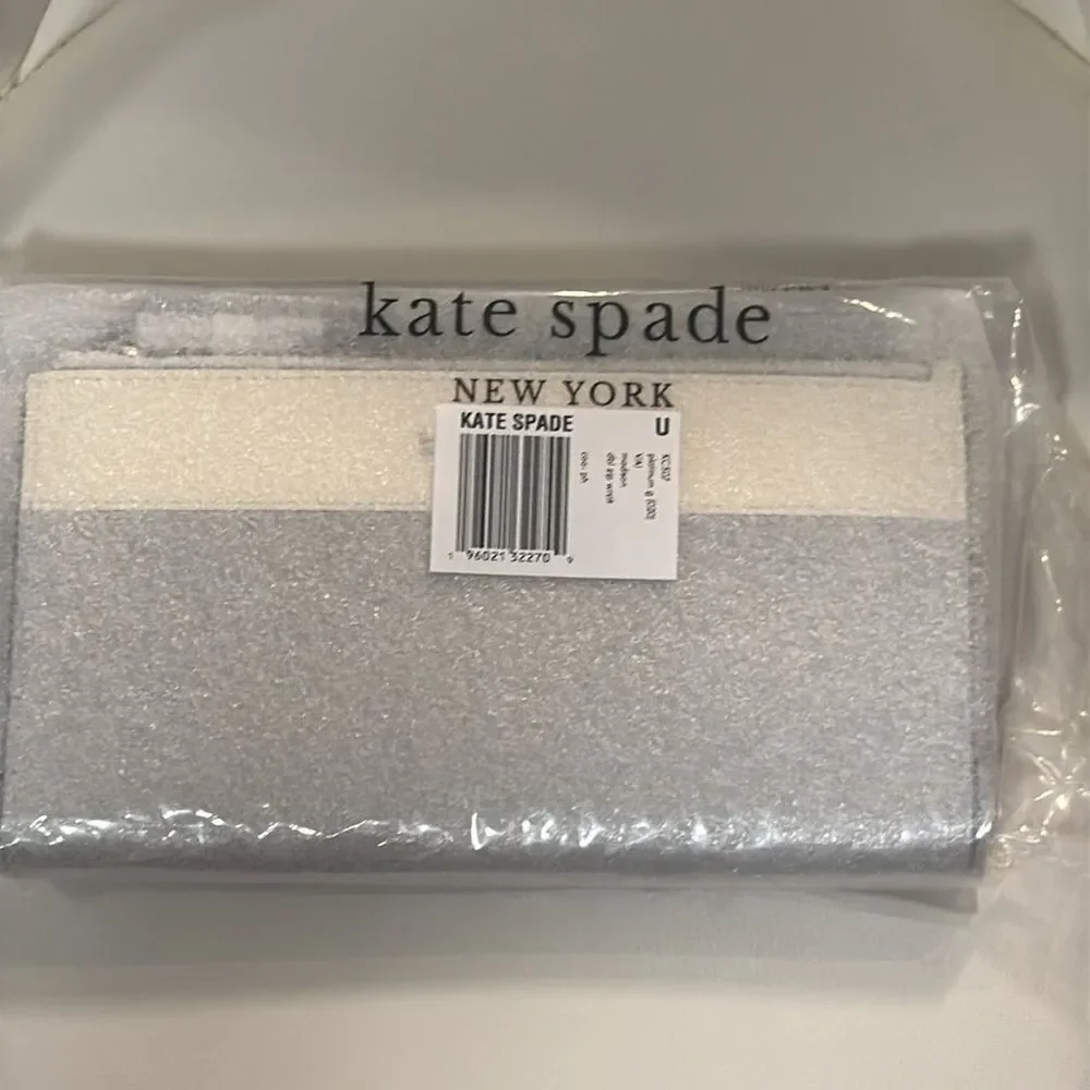 Kate Spade Wristlet, NWT